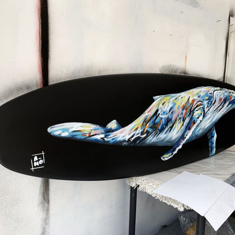 Baleine Peinte Sur Un Surf Par A-mo Streetart