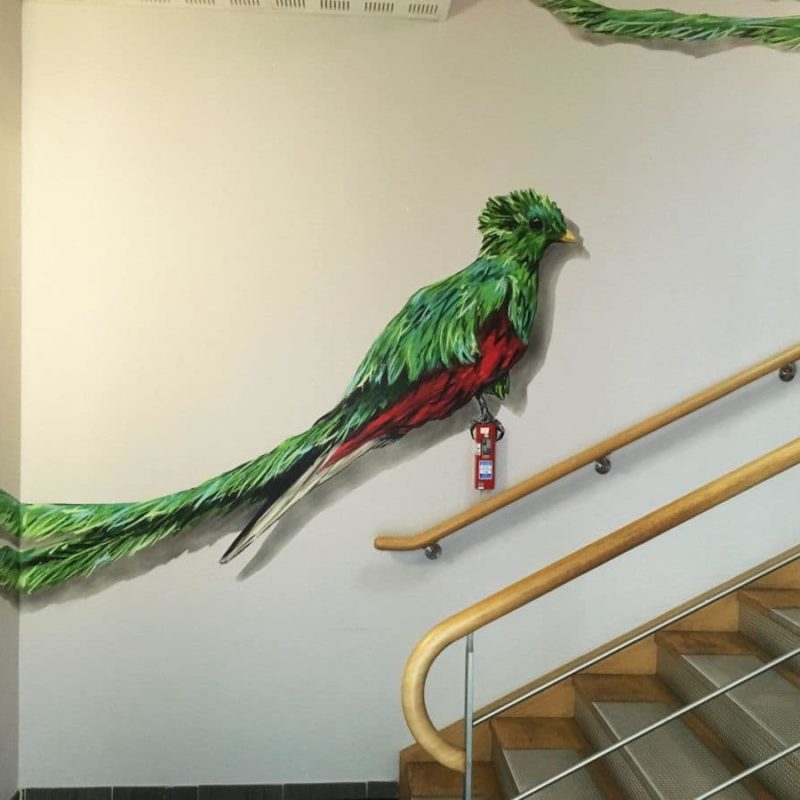 Peinture D'un Oiseau Sur Support Mural Par L'artiste A-MO.